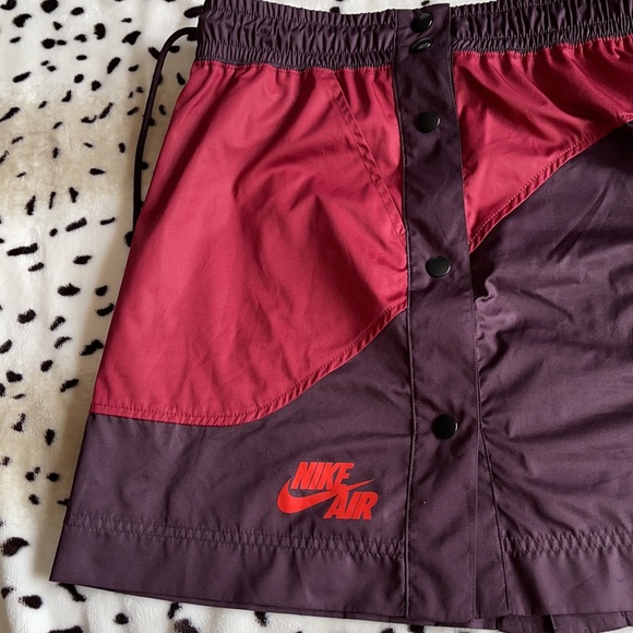 Nike air side snap skirt - Picture 3 of 4